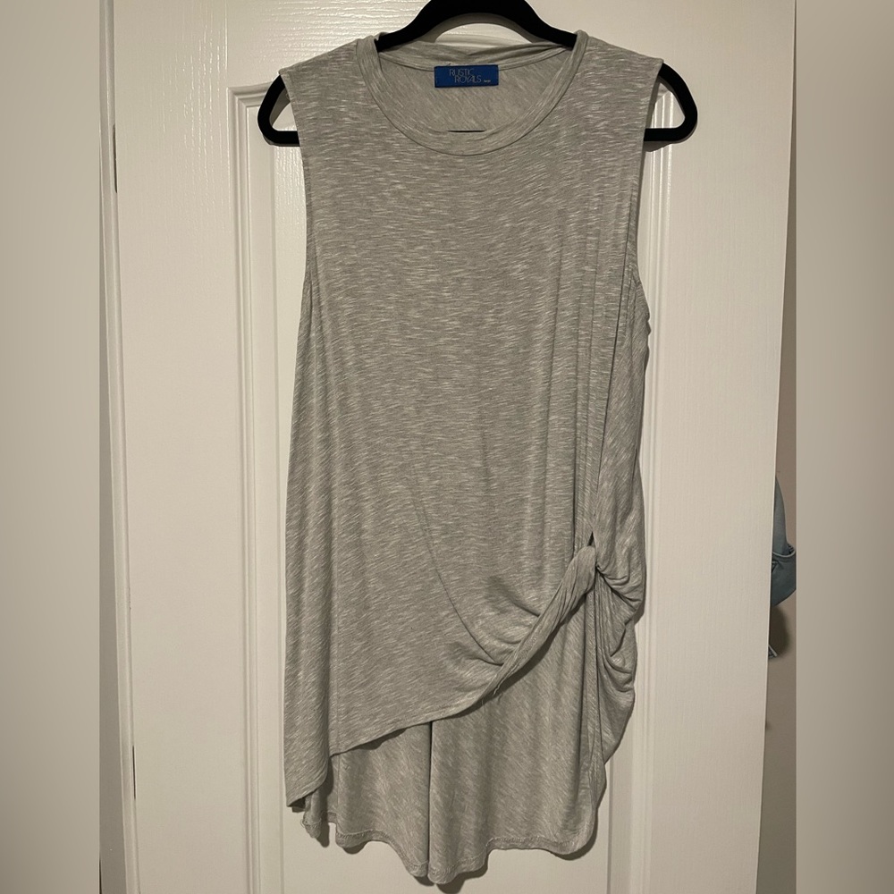 Women’s Hi-Lo Tank Top